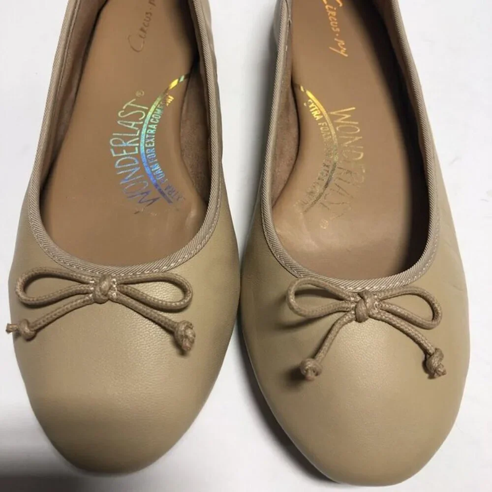 Sam Edelman Women’s Circus, Charlotte Slip-On Flats, Size 7M